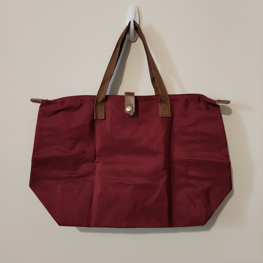 NWT foldable tote bag, raspberry color
